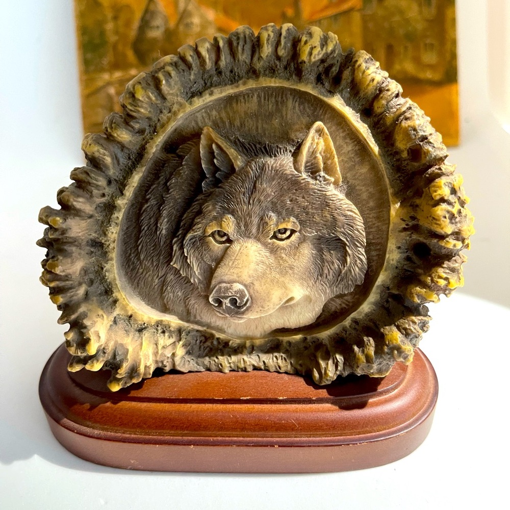 🐺vintage rare find GRY WOLF BOTTON 15004 MILL CREEK STUDIO ROSEN CARVING